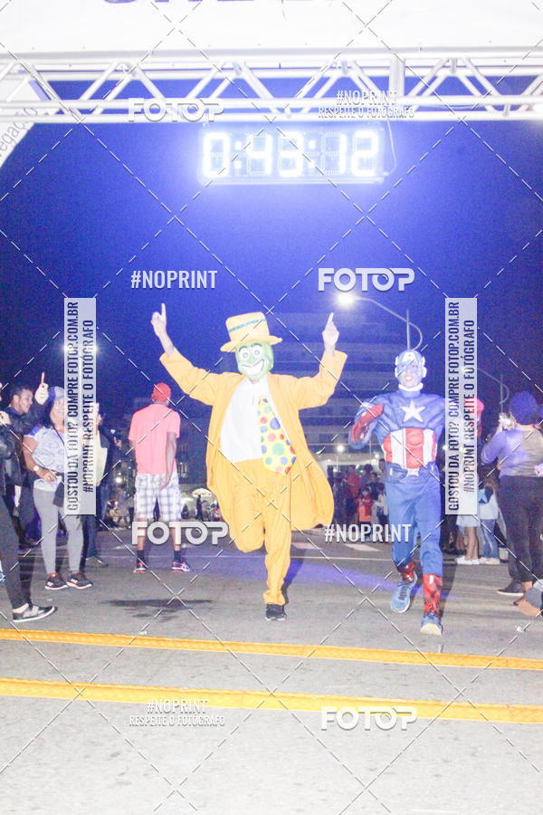 Buy your photos of the eventCircuito Night Run Lagos 2019 - Cabo Frio on Fotop