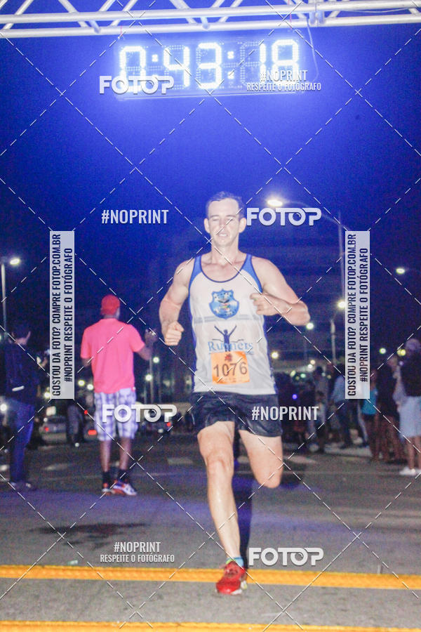 Buy your photos of the eventCircuito Night Run Lagos 2019 - Cabo Frio on Fotop