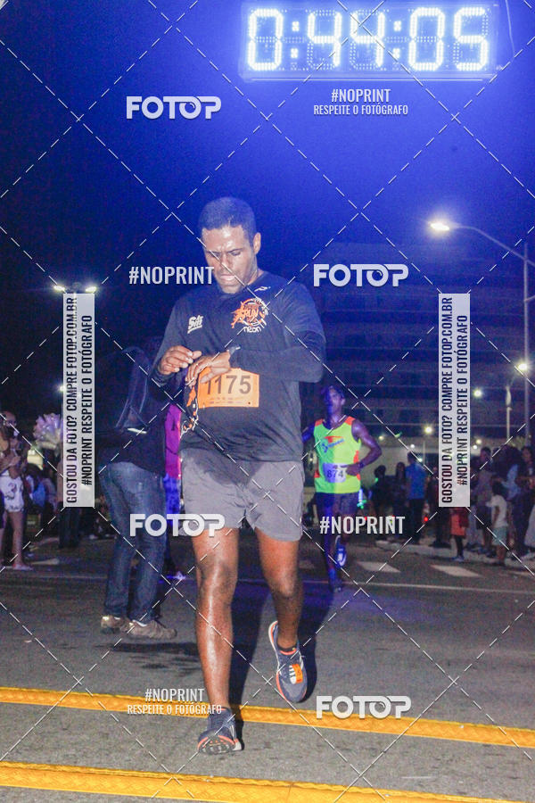 Buy your photos of the eventCircuito Night Run Lagos 2019 - Cabo Frio on Fotop