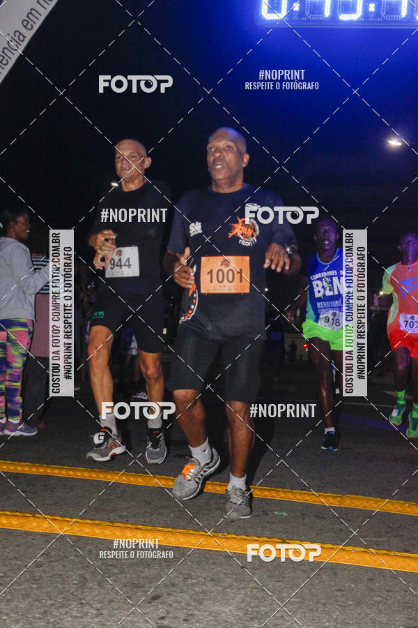 Buy your photos of the eventCircuito Night Run Lagos 2019 - Cabo Frio on Fotop