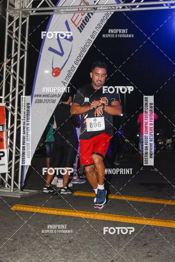 Buy your photos of the eventCircuito Night Run Lagos 2019 - Cabo Frio on Fotop
