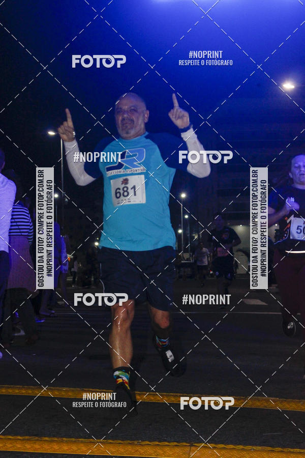 Buy your photos of the eventCircuito Night Run Lagos 2019 - Cabo Frio on Fotop