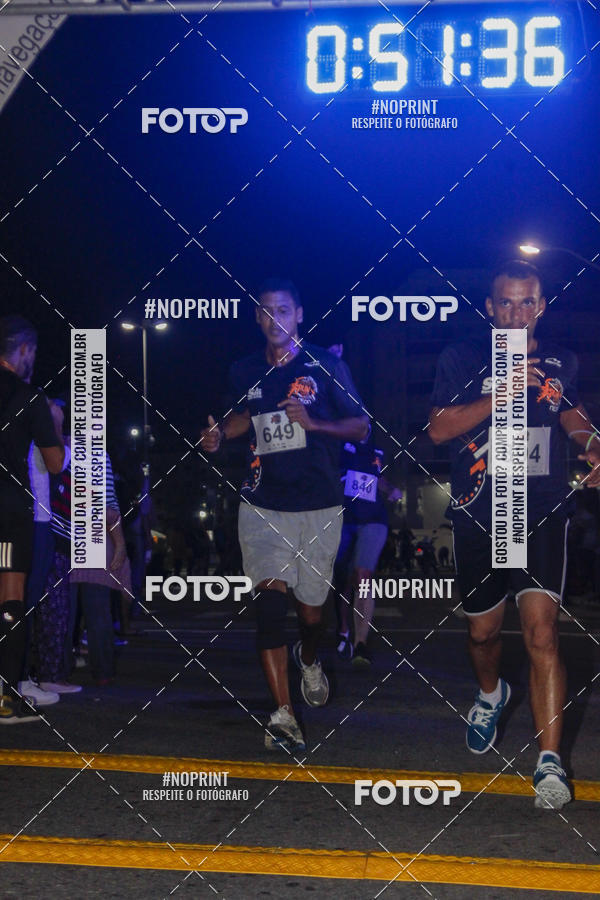 Buy your photos of the eventCircuito Night Run Lagos 2019 - Cabo Frio on Fotop