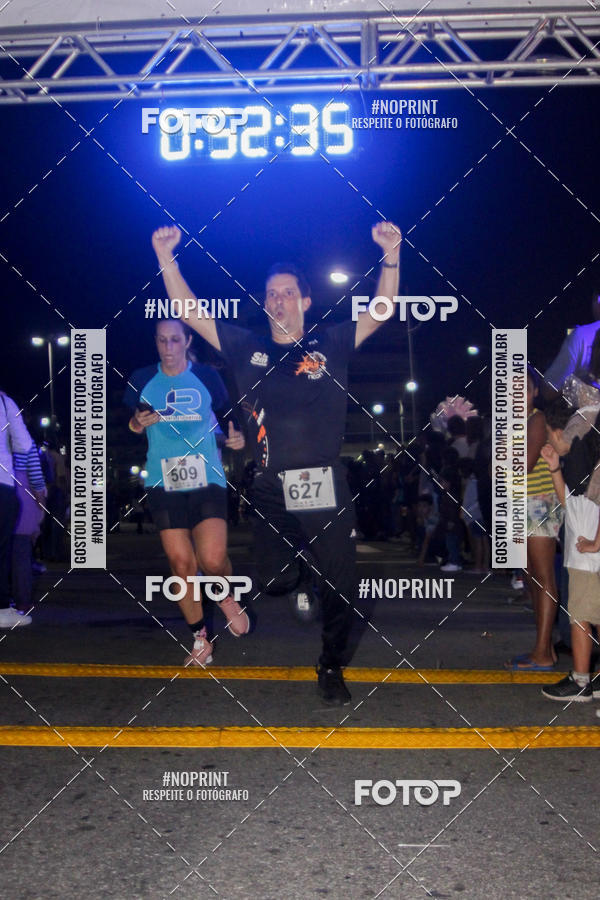 Buy your photos of the eventCircuito Night Run Lagos 2019 - Cabo Frio on Fotop