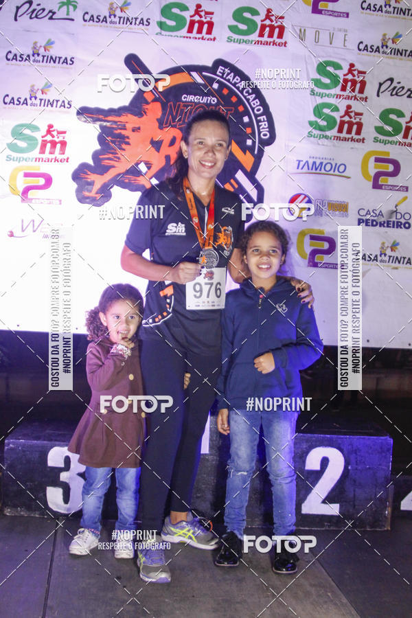 Buy your photos of the eventCircuito Night Run Lagos 2019 - Cabo Frio on Fotop