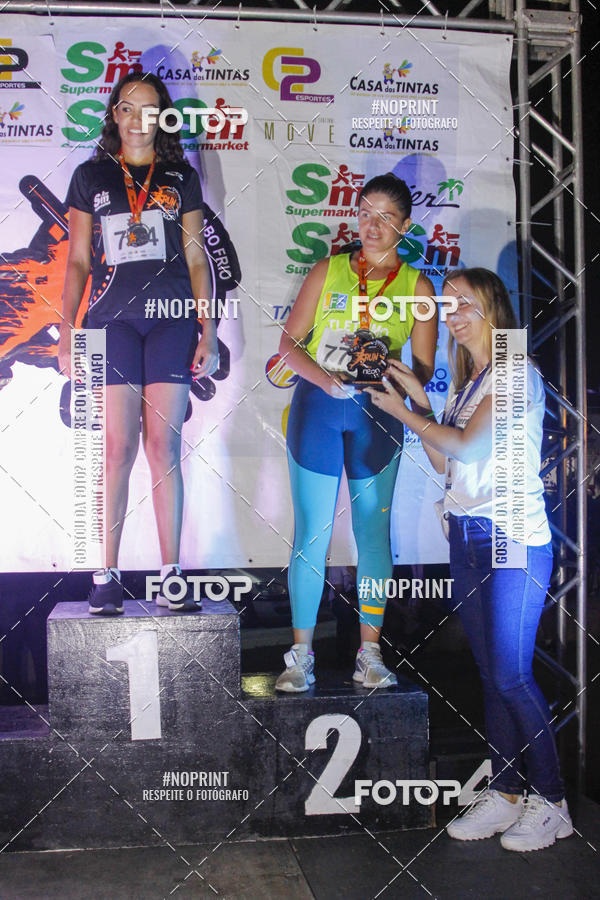 Buy your photos of the eventCircuito Night Run Lagos 2019 - Cabo Frio on Fotop