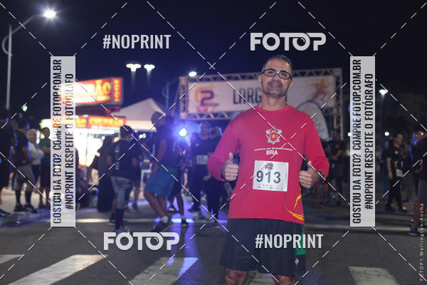 Buy your photos of the eventCircuito Night Run Lagos 2019 - Cabo Frio on Fotop