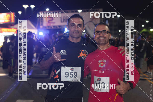 Buy your photos of the eventCircuito Night Run Lagos 2019 - Cabo Frio on Fotop