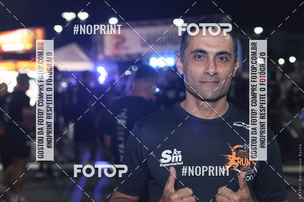 Buy your photos of the eventCircuito Night Run Lagos 2019 - Cabo Frio on Fotop