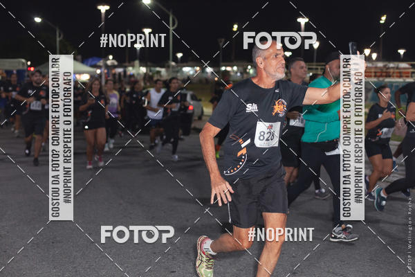 Buy your photos of the eventCircuito Night Run Lagos 2019 - Cabo Frio on Fotop