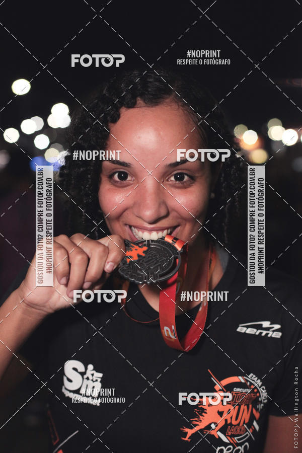 Buy your photos of the eventCircuito Night Run Lagos 2019 - Cabo Frio on Fotop
