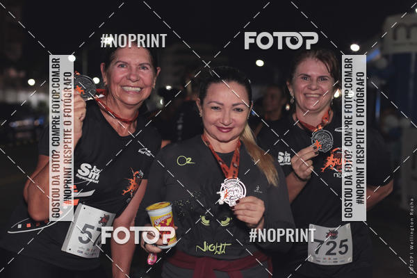 Buy your photos of the eventCircuito Night Run Lagos 2019 - Cabo Frio on Fotop