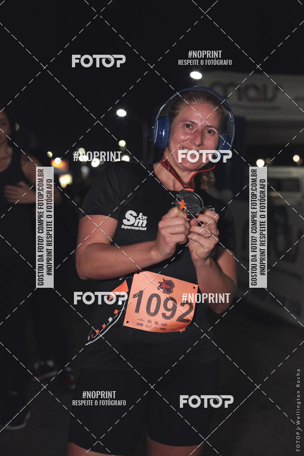 Buy your photos of the eventCircuito Night Run Lagos 2019 - Cabo Frio on Fotop