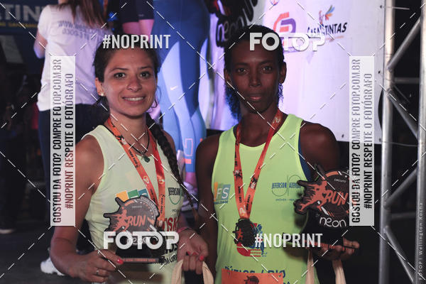 Buy your photos of the eventCircuito Night Run Lagos 2019 - Cabo Frio on Fotop