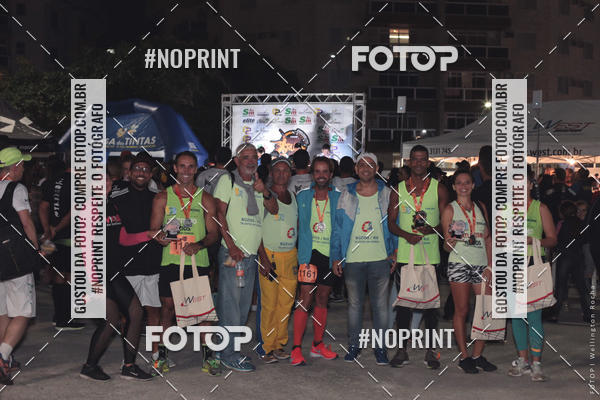 Buy your photos of the eventCircuito Night Run Lagos 2019 - Cabo Frio on Fotop