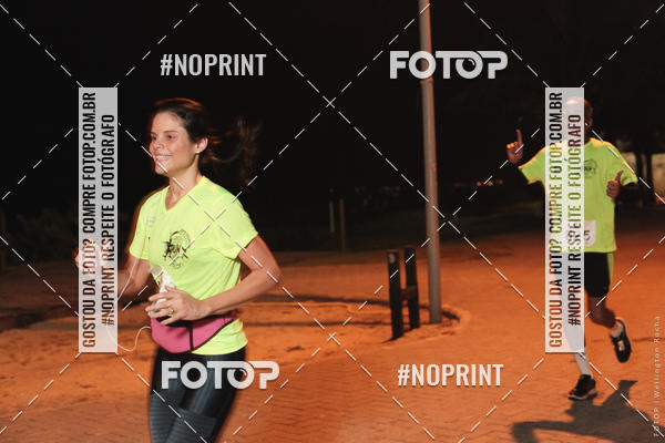 Buy your photos of the eventCircuito Night Run Lagos 2019 - Saquarema on Fotop