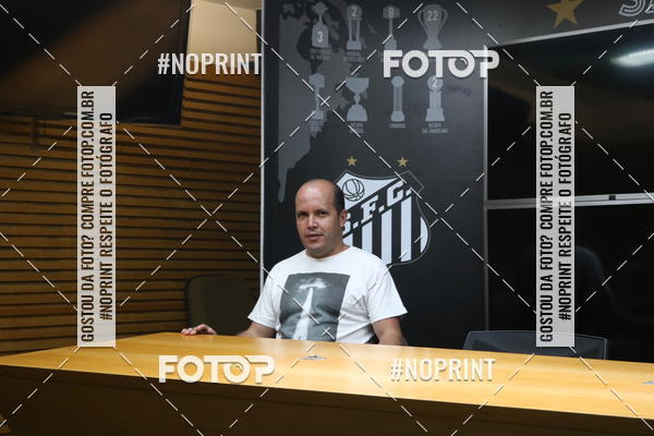 Buy your photos of the eventTour Vila Belmiro - 01 de Dezembro      on Fotop