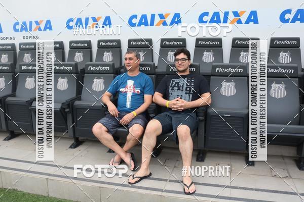 Achetez vos photos de l'vnementTour Vila Belmiro - 01 de Dezembro      sur Fotop