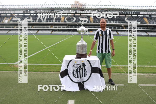 Achetez vos photos de l'vnementTour Vila Belmiro - 01 de Dezembro      sur Fotop