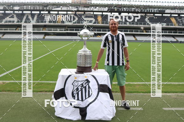 Achetez vos photos de l'vnementTour Vila Belmiro - 01 de Dezembro      sur Fotop