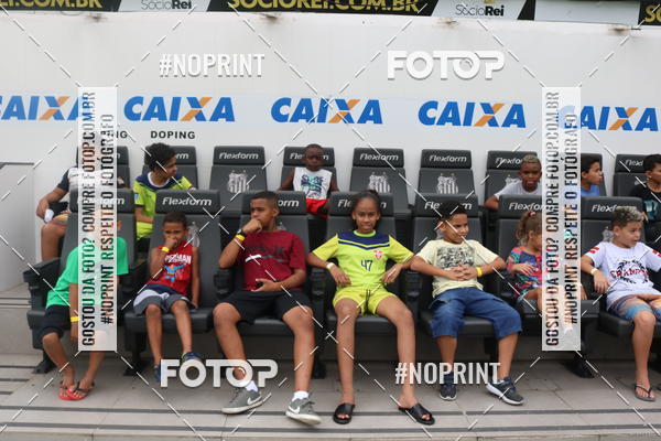 Achetez vos photos de l'vnementTour Vila Belmiro - 01 de Dezembro      sur Fotop