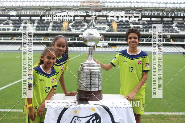 Achetez vos photos de l'vnementTour Vila Belmiro - 01 de Dezembro      sur Fotop