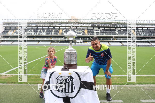 Achetez vos photos de l'vnementTour Vila Belmiro - 01 de Dezembro      sur Fotop