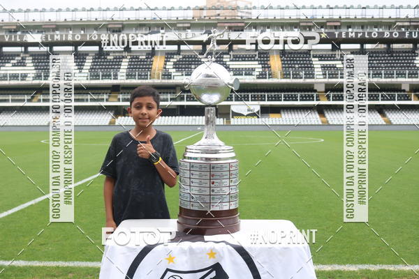 Achetez vos photos de l'vnementTour Vila Belmiro - 01 de Dezembro      sur Fotop