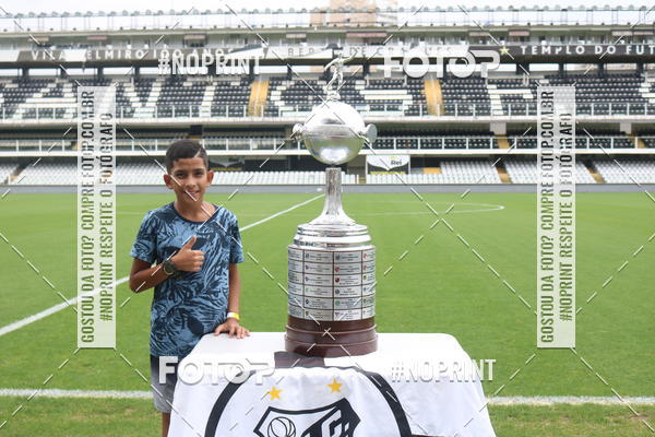 Achetez vos photos de l'vnementTour Vila Belmiro - 01 de Dezembro      sur Fotop