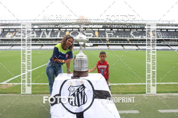 Achetez vos photos de l'vnementTour Vila Belmiro - 01 de Dezembro      sur Fotop