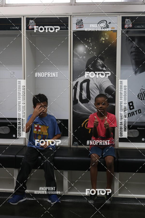 Achetez vos photos de l'vnementTour Vila Belmiro - 01 de Dezembro      sur Fotop