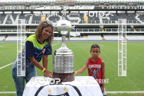 Achetez vos photos de l'vnementTour Vila Belmiro - 01 de Dezembro      sur Fotop