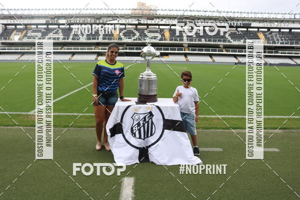 Achetez vos photos de l'vnementTour Vila Belmiro - 01 de Dezembro      sur Fotop