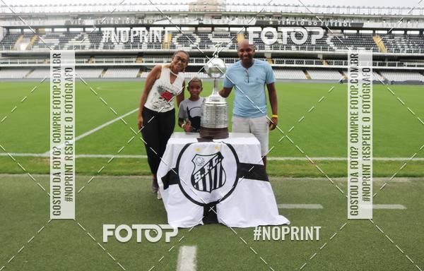 Achetez vos photos de l'vnementTour Vila Belmiro - 01 de Dezembro      sur Fotop