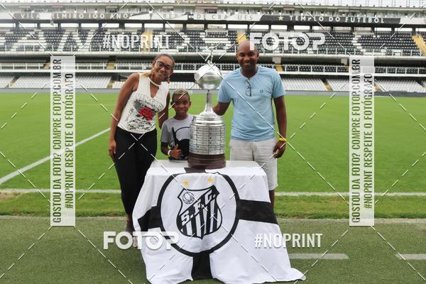 Achetez vos photos de l'vnementTour Vila Belmiro - 01 de Dezembro      sur Fotop