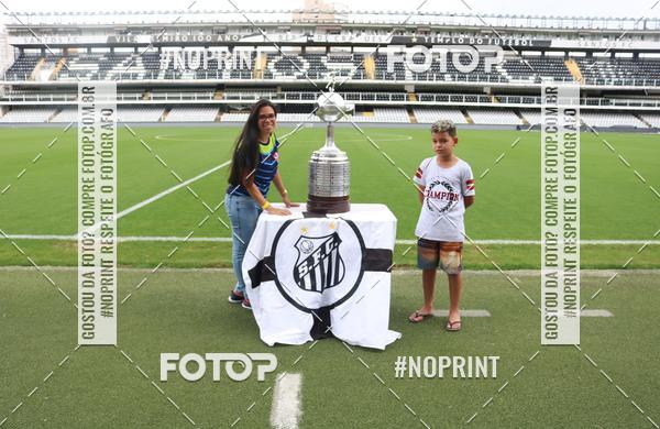 Achetez vos photos de l'vnementTour Vila Belmiro - 01 de Dezembro      sur Fotop