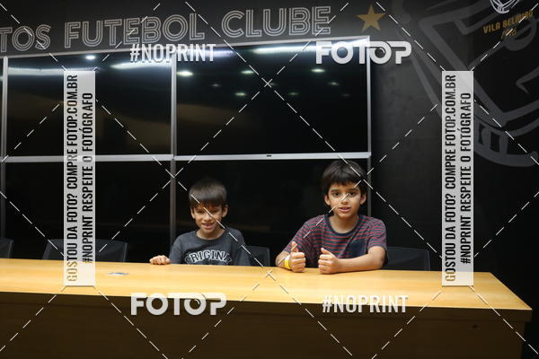 Achetez vos photos de l'vnementTour Vila Belmiro - 01 de Dezembro      sur Fotop