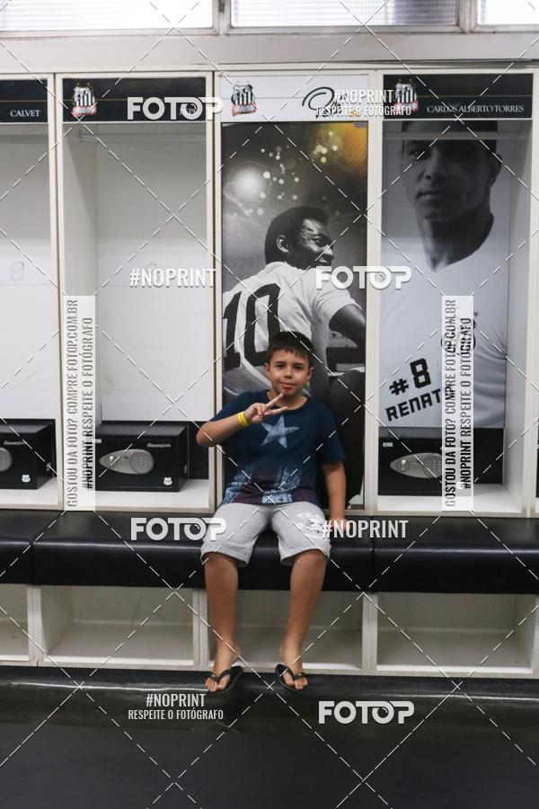 Achetez vos photos de l'vnementTour Vila Belmiro - 01 de Dezembro      sur Fotop