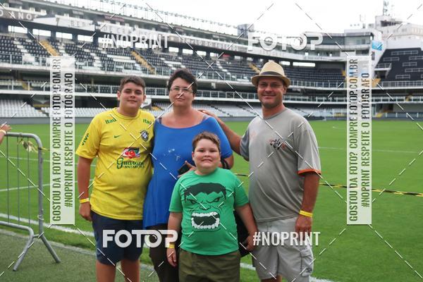 Achetez vos photos de l'vnementTour Vila Belmiro - 01 de Dezembro      sur Fotop