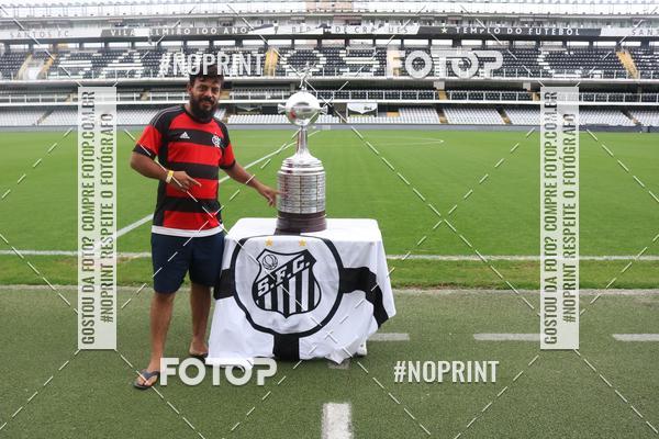 Achetez vos photos de l'vnementTour Vila Belmiro - 01 de Dezembro      sur Fotop