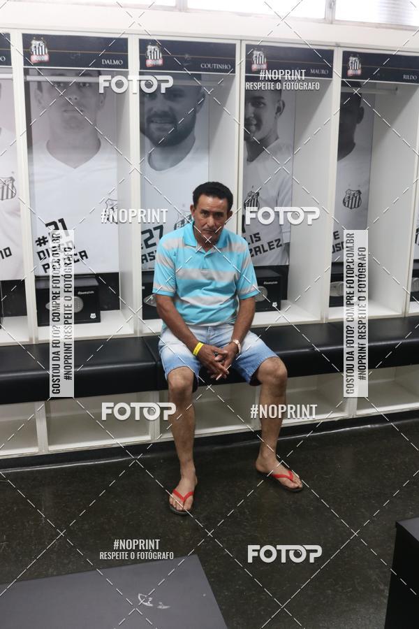 Achetez vos photos de l'vnementTour Vila Belmiro - 01 de Dezembro      sur Fotop