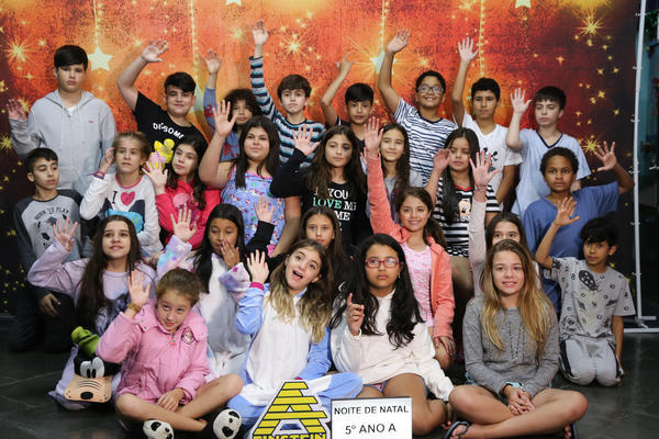 Buy your photos of the eventNoite de Natal Ed.  Infantil e Fundamental I on Fotop