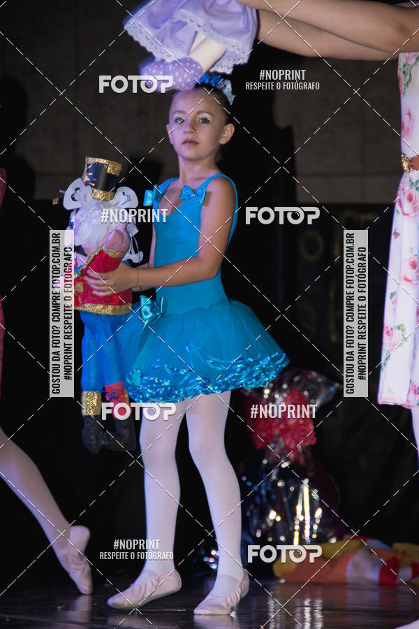 Buy your photos of the eventEspetculo de Ballet O Quebra Nozes - Cine Opera Porto Uniao on Fotop