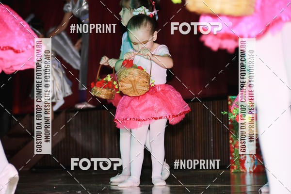 Buy your photos of the eventEspetculo de Ballet O Quebra Nozes - Cine Opera Porto Uniao on Fotop