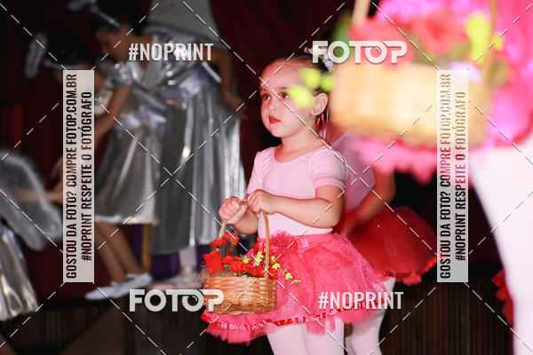 Buy your photos of the eventEspetculo de Ballet O Quebra Nozes - Cine Opera Porto Uniao on Fotop