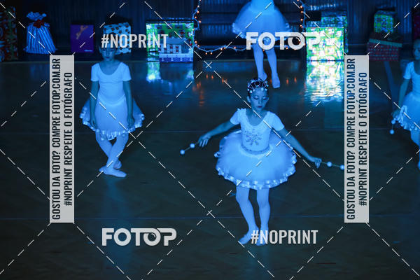 Buy your photos of the eventEspetculo de Ballet O Quebra Nozes - Cine Opera Porto Uniao on Fotop