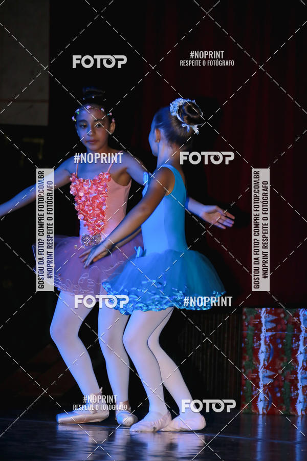 Buy your photos of the eventEspetculo de Ballet O Quebra Nozes - Cine Opera Porto Uniao on Fotop