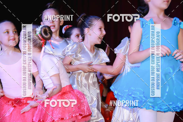 Buy your photos of the eventEspetculo de Ballet O Quebra Nozes - Cine Opera Porto Uniao on Fotop
