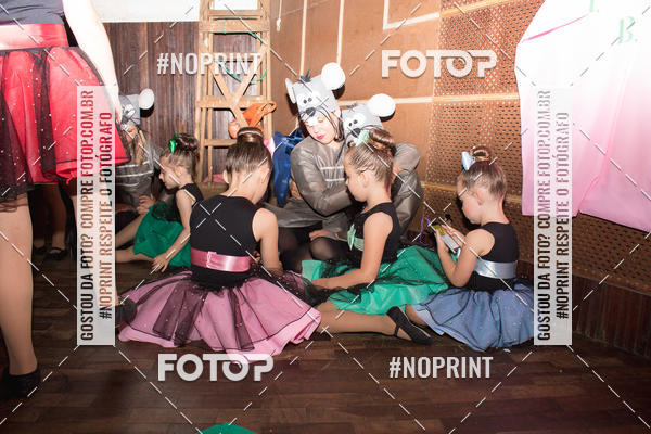 Buy your photos of the eventEspetculo de Ballet O Quebra Nozes - Cine Opera Porto Uniao on Fotop