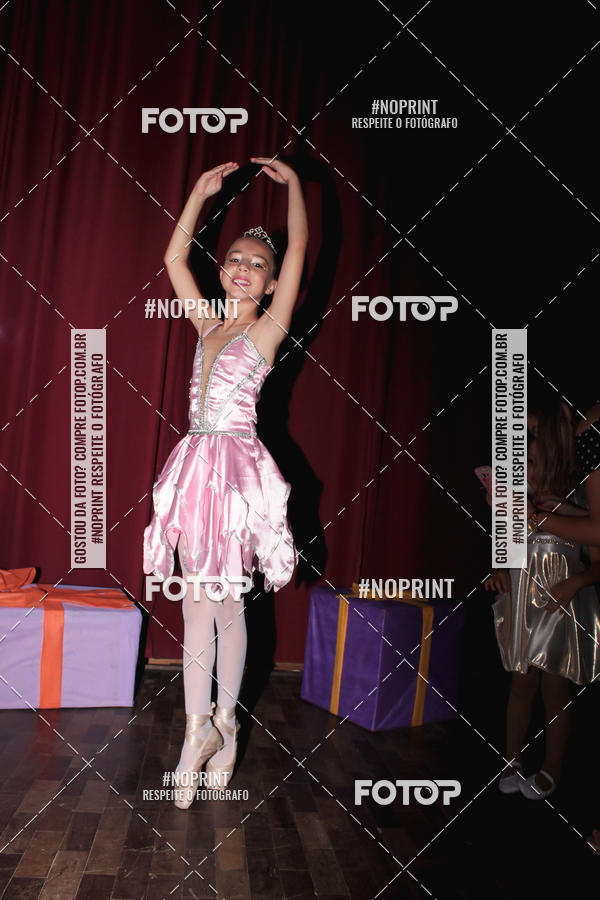 Buy your photos of the eventEspetculo de Ballet O Quebra Nozes - Cine Opera Porto Uniao on Fotop